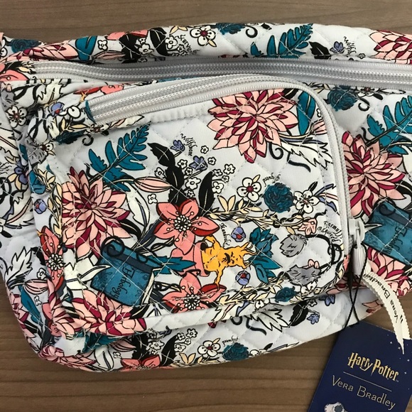 NWT Vera Bradley Harry Potter Mini Sling Backpack - Picture 3 of 6